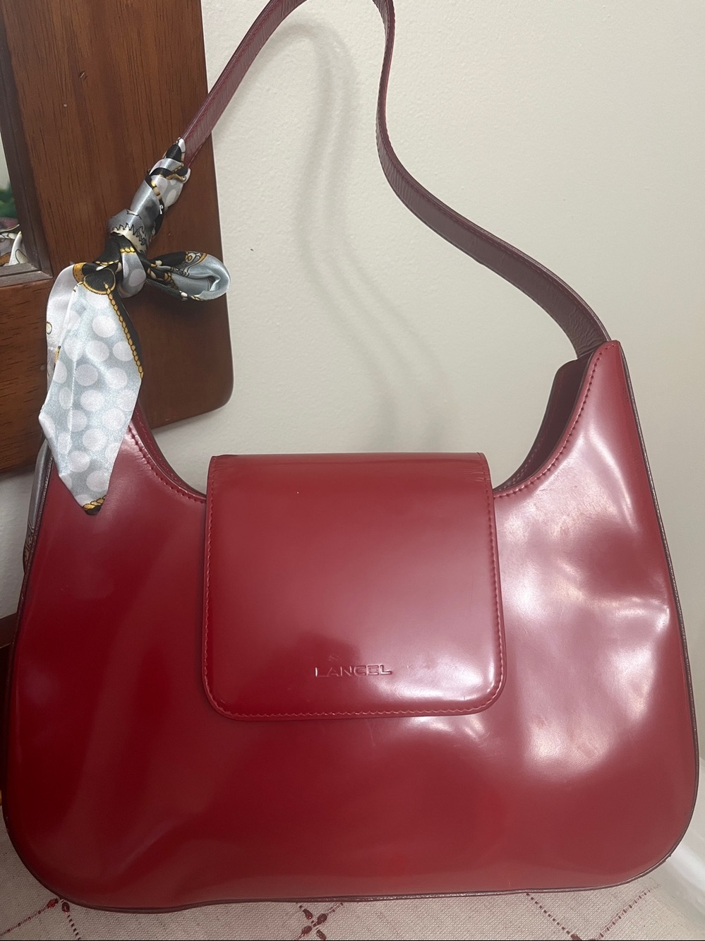 Red Leather medium structured Lancel Shoulder Bag